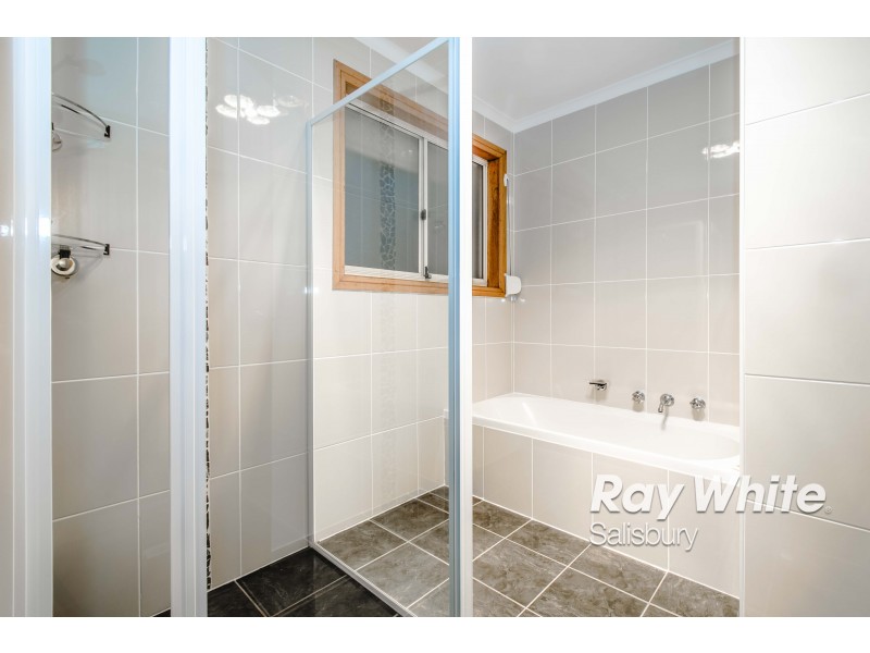 2 Hughes Street, Andrews Farm SA 5114