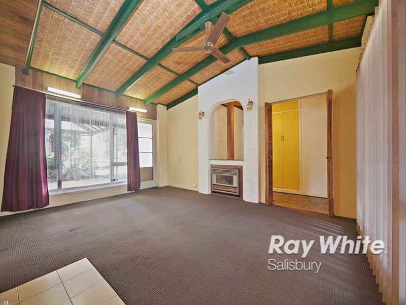 21 Nitschke Street, Elizabeth Grove SA 5112