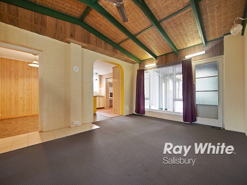 21 Nitschke Street, Elizabeth Grove SA 5112