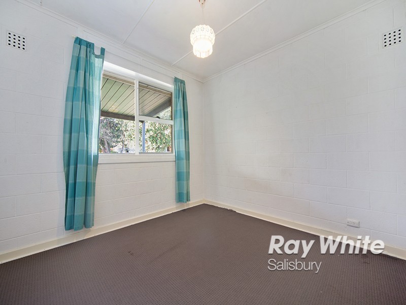 21 Nitschke Street, Elizabeth Grove SA 5112