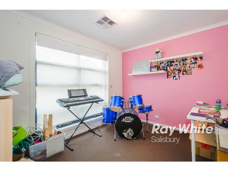 4 Coonawarra Avenue, Andrews Farm SA 5114