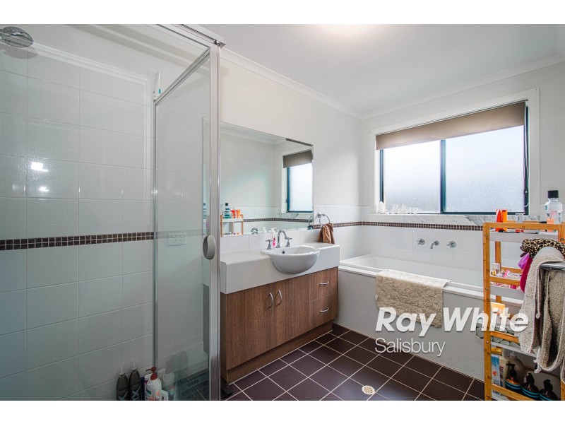 4 Coonawarra Avenue, Andrews Farm SA 5114