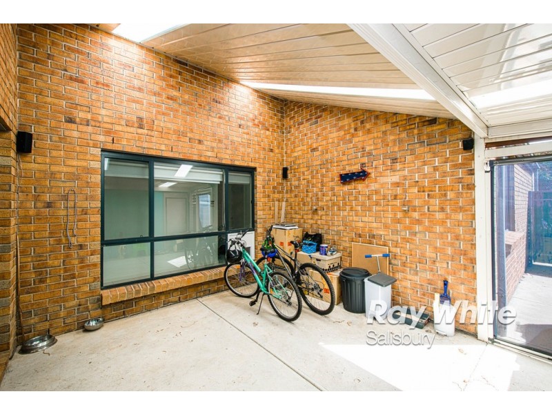 4 Coonawarra Avenue, Andrews Farm SA 5114