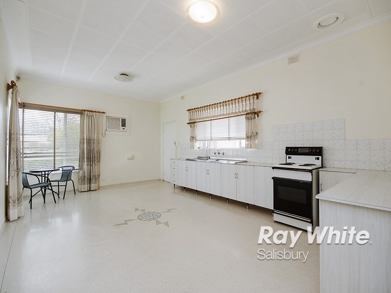 20 Oldham Road, Elizabeth Vale SA 5112