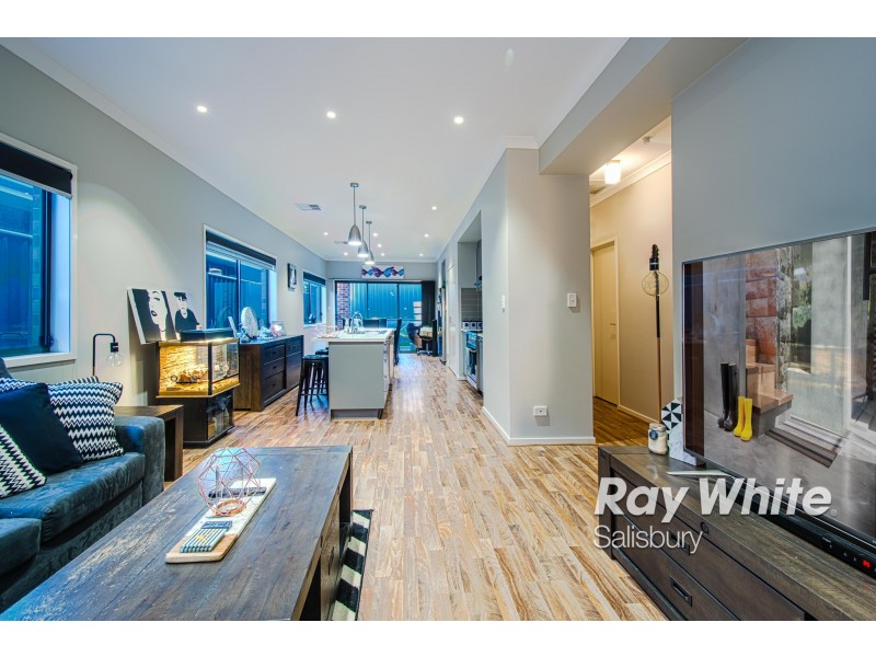 4 Burnlea Parade, Blakeview SA 5114