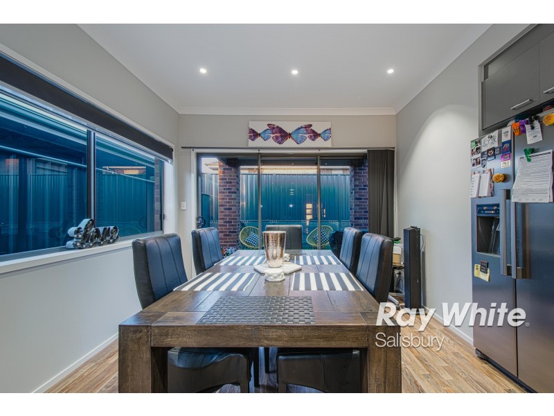 4 Burnlea Parade, Blakeview SA 5114