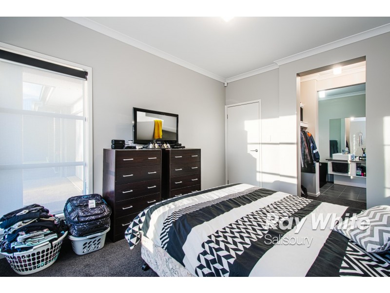 4 Burnlea Parade, Blakeview SA 5114