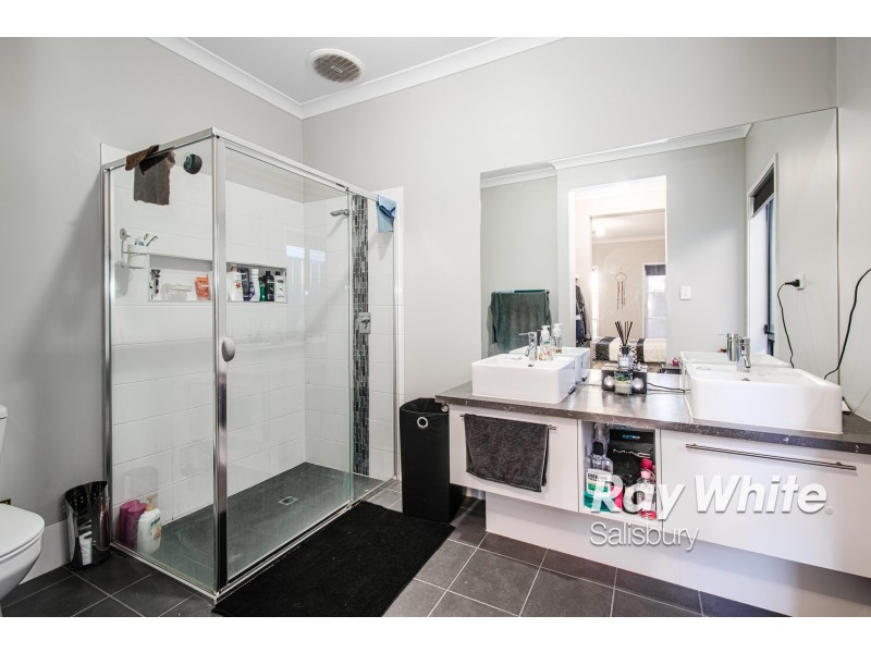 4 Burnlea Parade, Blakeview SA 5114