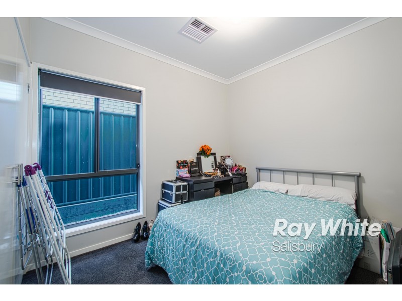 4 Burnlea Parade, Blakeview SA 5114