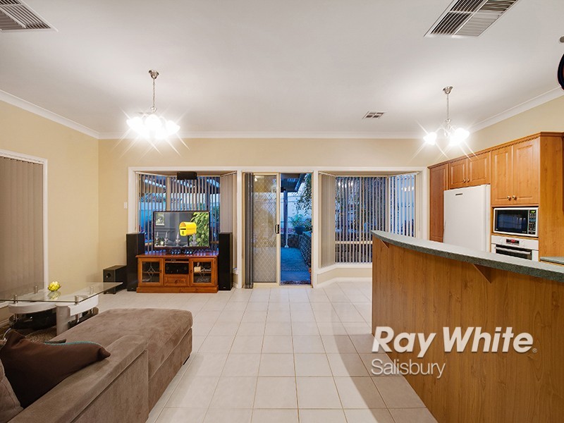 31 Featherstone Circuit, Greenwith SA 5125