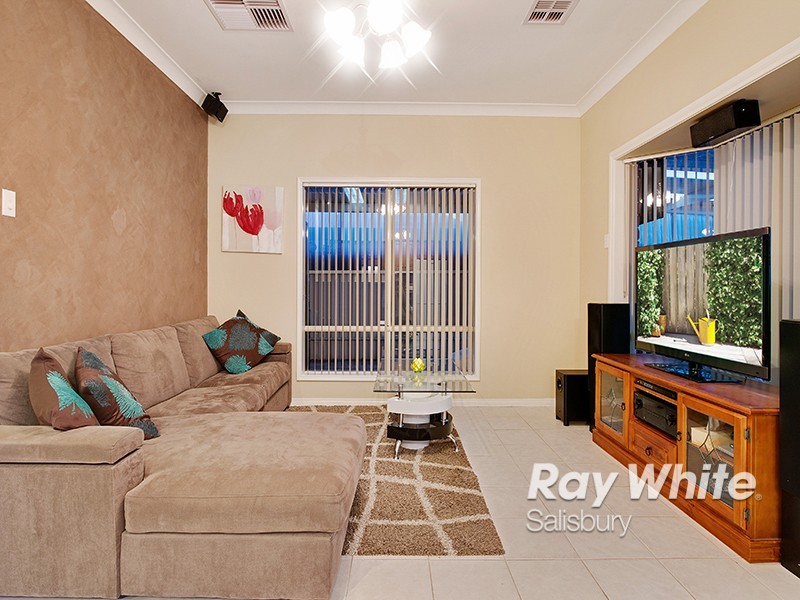 31 Featherstone Circuit, Greenwith SA 5125
