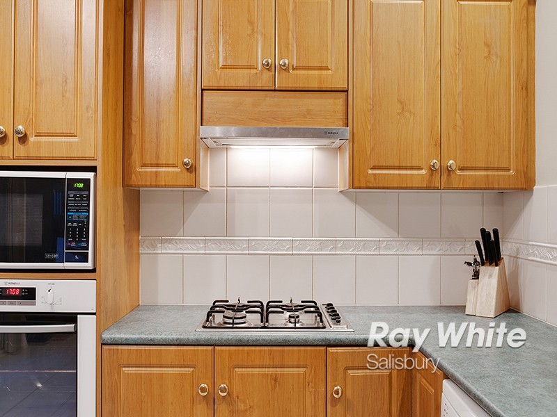 31 Featherstone Circuit, Greenwith SA 5125