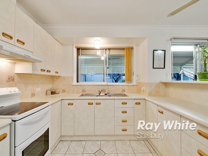 12 Alison Close, Salisbury Heights SA 5109