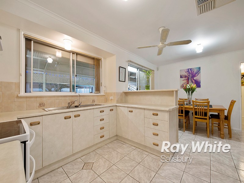 12 Alison Close, Salisbury Heights SA 5109