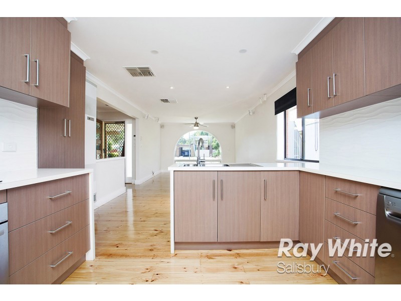 9 Saint Peters Place, Salisbury Downs SA 5108