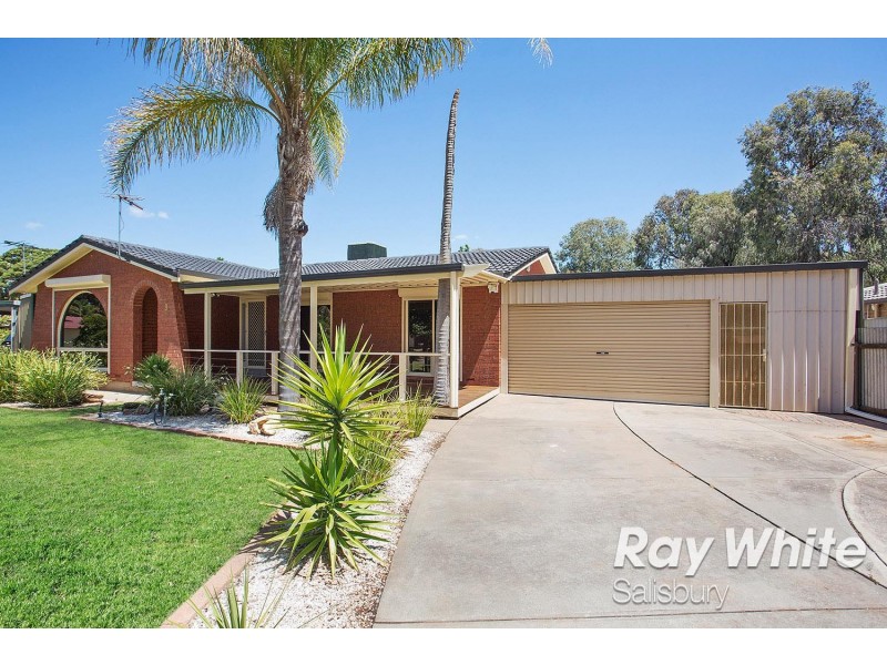 9 Saint Peters Place, Salisbury Downs SA 5108