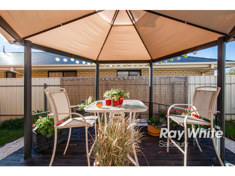 15 Grace Boulevard, Smithfield Plains SA 5114