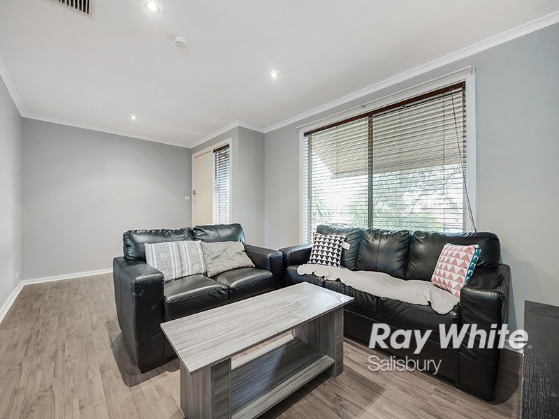 30 Woodlands Road, Elizabeth Downs SA 5113