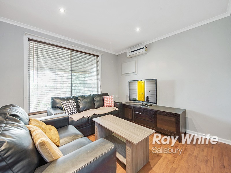 30 Woodlands Road, Elizabeth Downs SA 5113