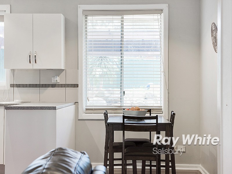 30 Woodlands Road, Elizabeth Downs SA 5113