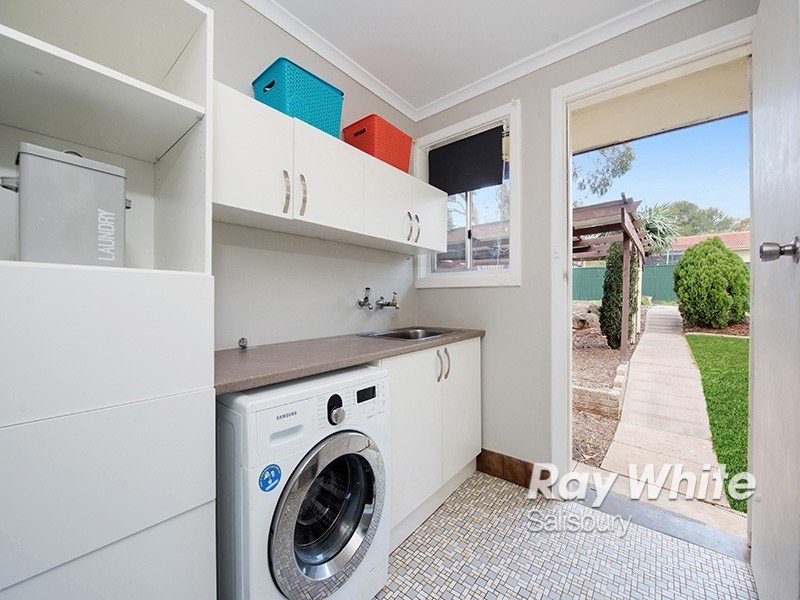 30 Woodlands Road, Elizabeth Downs SA 5113