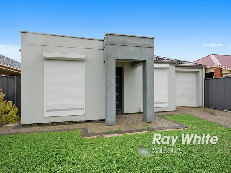 28 Oakwood Circuit, Munno Para West SA 5115