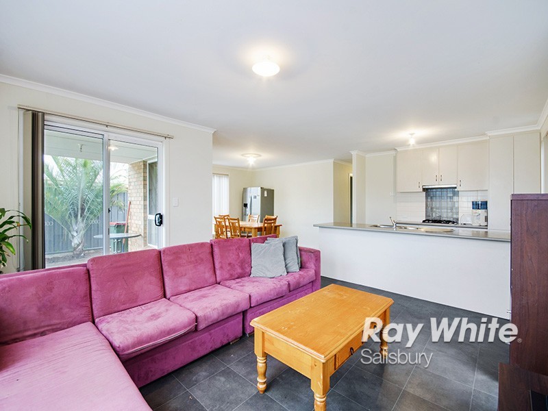 28 Oakwood Circuit, Munno Para West SA 5115