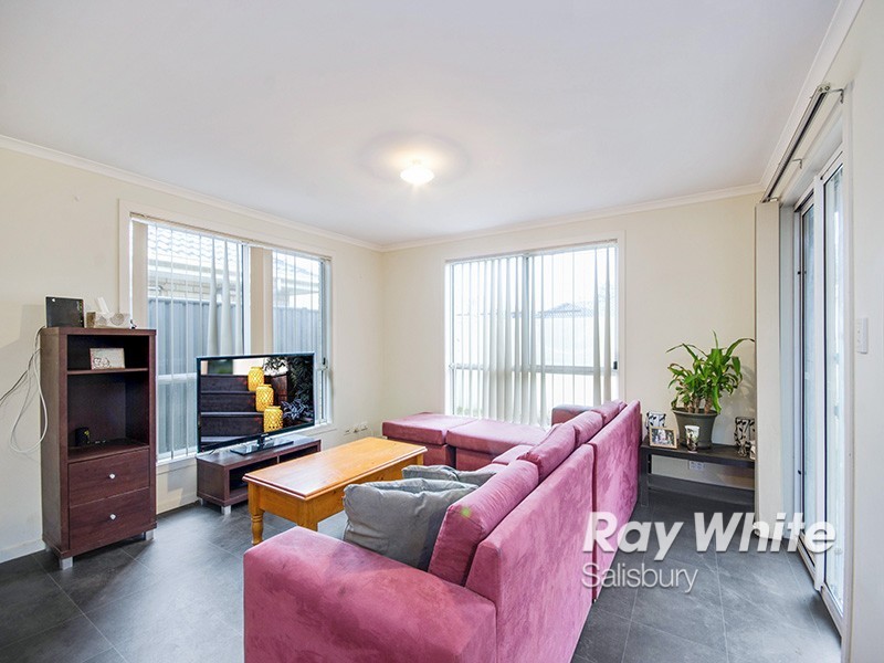 28 Oakwood Circuit, Munno Para West SA 5115