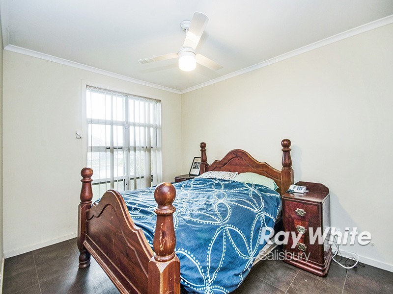 28 Oakwood Circuit, Munno Para West SA 5115