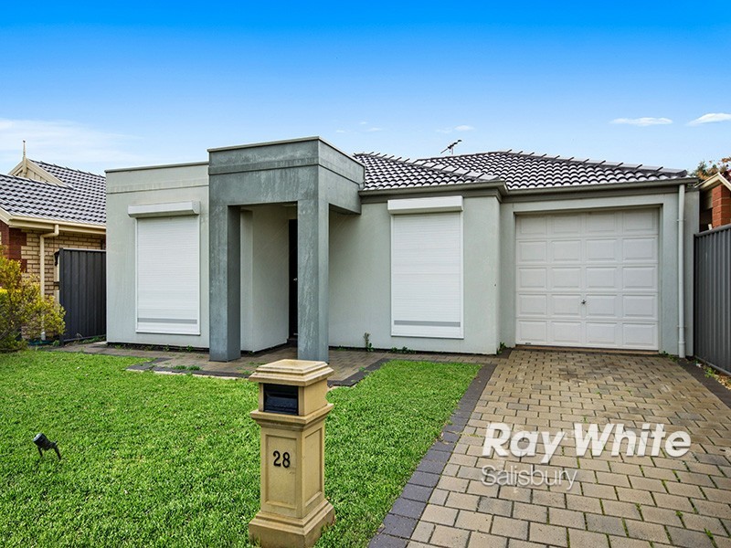 28 Oakwood Circuit, Munno Para West SA 5115