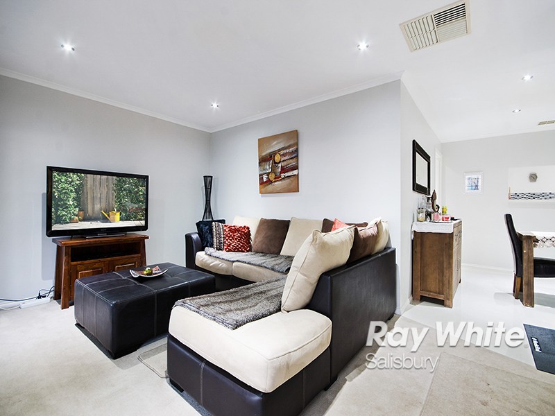 23 Honeysuckle Drive, Hillbank SA 5112