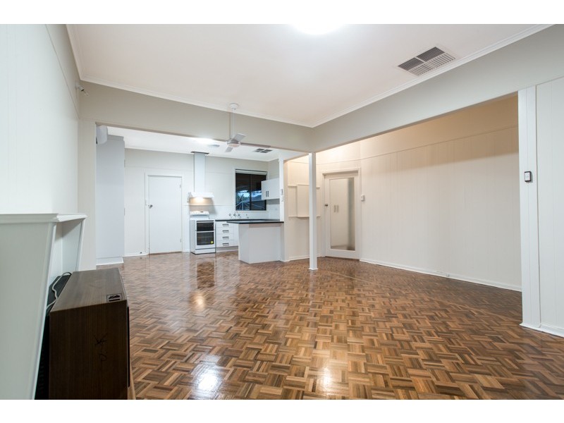 10 Allington Street, Elizabeth Grove SA 5112