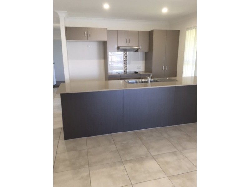 5 Impala Drive, Gracemere QLD 4702