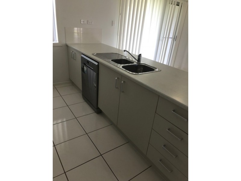 57 Taramoore Road, Gracemere QLD 4702