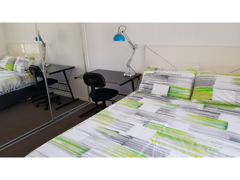 6 Irwin Street, Gracemere QLD 4702