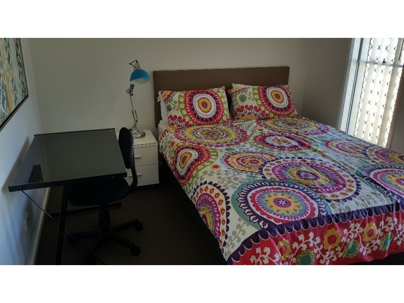 6 Irwin Street, Gracemere QLD 4702