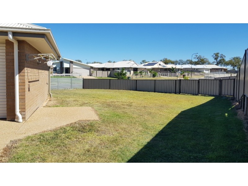 6 Irwin Street, Gracemere QLD 4702