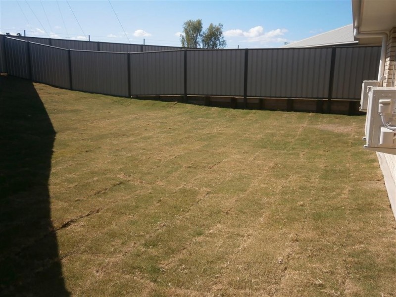 9 Laver Place, Gracemere QLD 4702