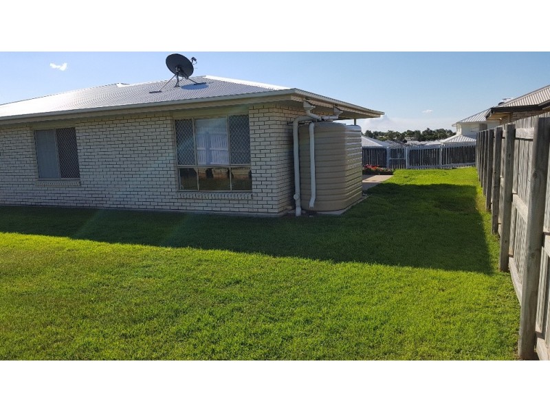 27 Tawarra Crescent, Gracemere QLD 4702