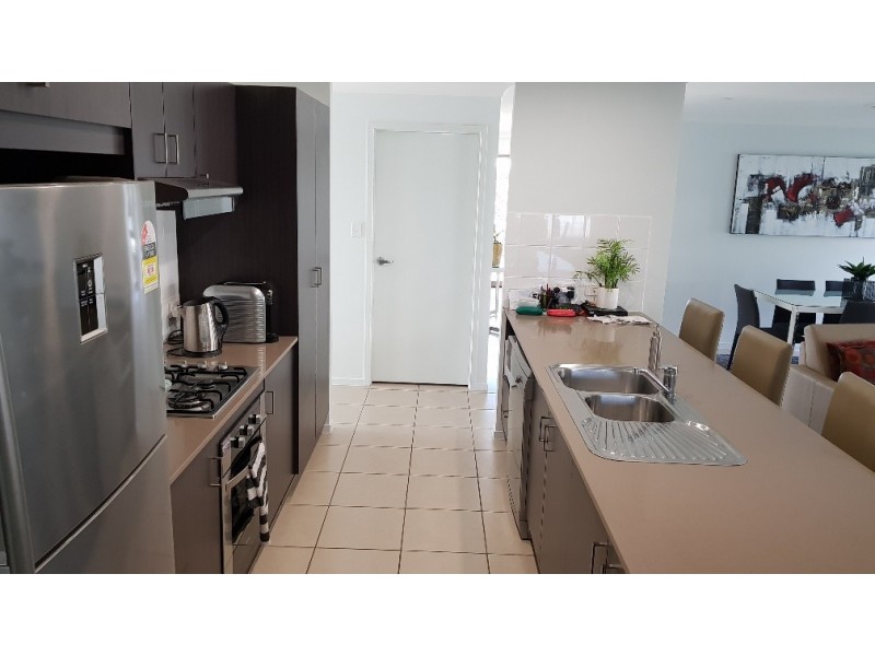 27 Tawarra Crescent, Gracemere QLD 4702