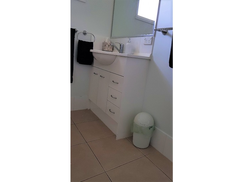 27 Tawarra Crescent, Gracemere QLD 4702