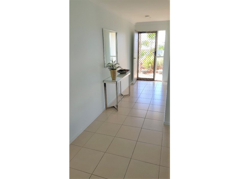 27 Tawarra Crescent, Gracemere QLD 4702