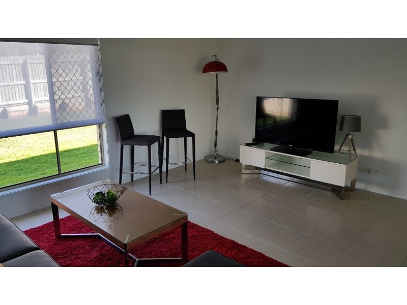27 Tawarra Crescent, Gracemere QLD 4702