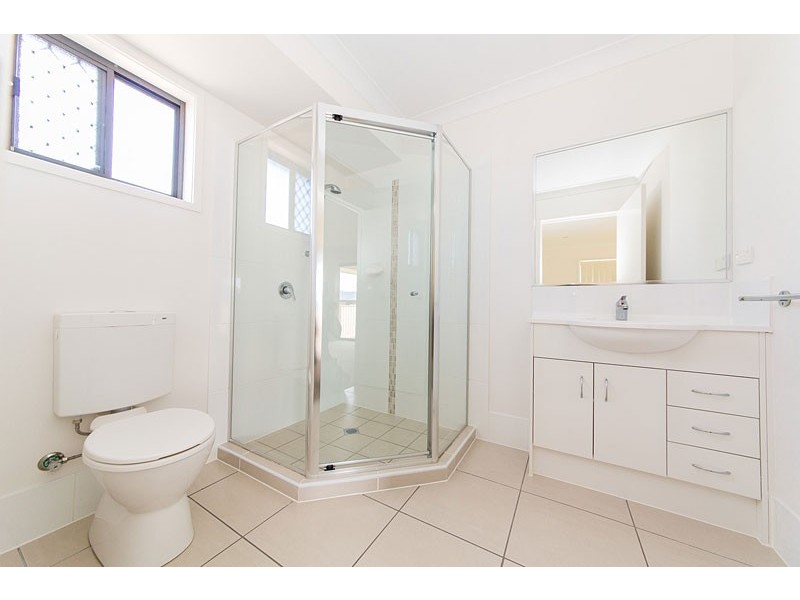 4 Keirin Court, Gracemere QLD 4702