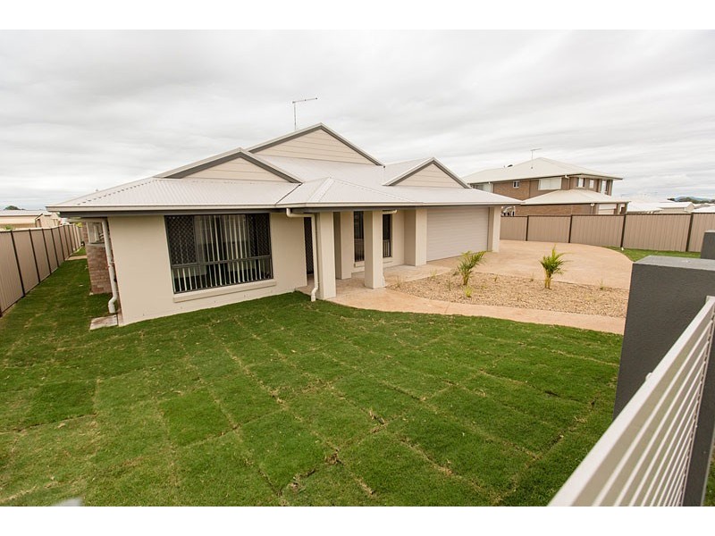 12 Rosebrook Place, Gracemere QLD 4702