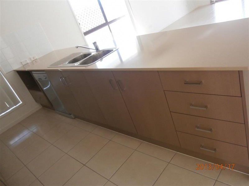 19 KOOLAMARRA  DR, Gracemere QLD 4702