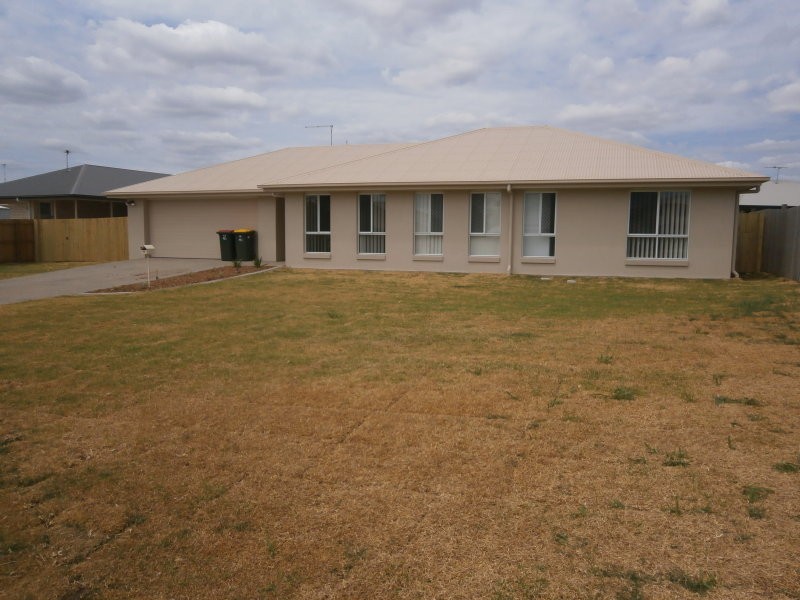 18 Tippett Crescent, Gracemere QLD 4702