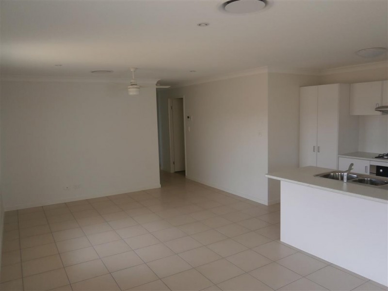 18 Tippett Crescent, Gracemere QLD 4702