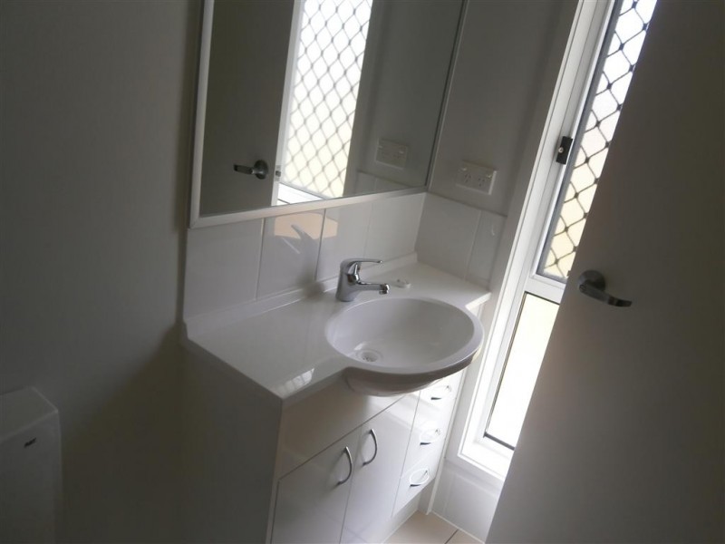 18 Tippett Crescent, Gracemere QLD 4702