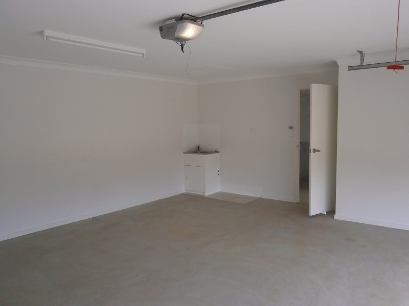 18 Tippett Crescent, Gracemere QLD 4702